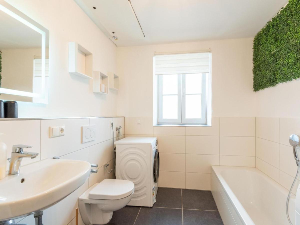Apartment With Terrace In An Ideal Location Haunsheim Kültér fotó